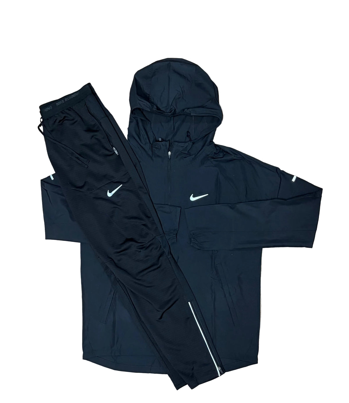 Nike Black Repel with Black Phenom